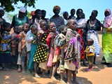 Nkhotakota_Kids_queuing_for_cookies